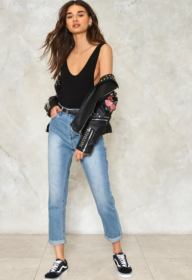 Light Blue Jeans With Belt