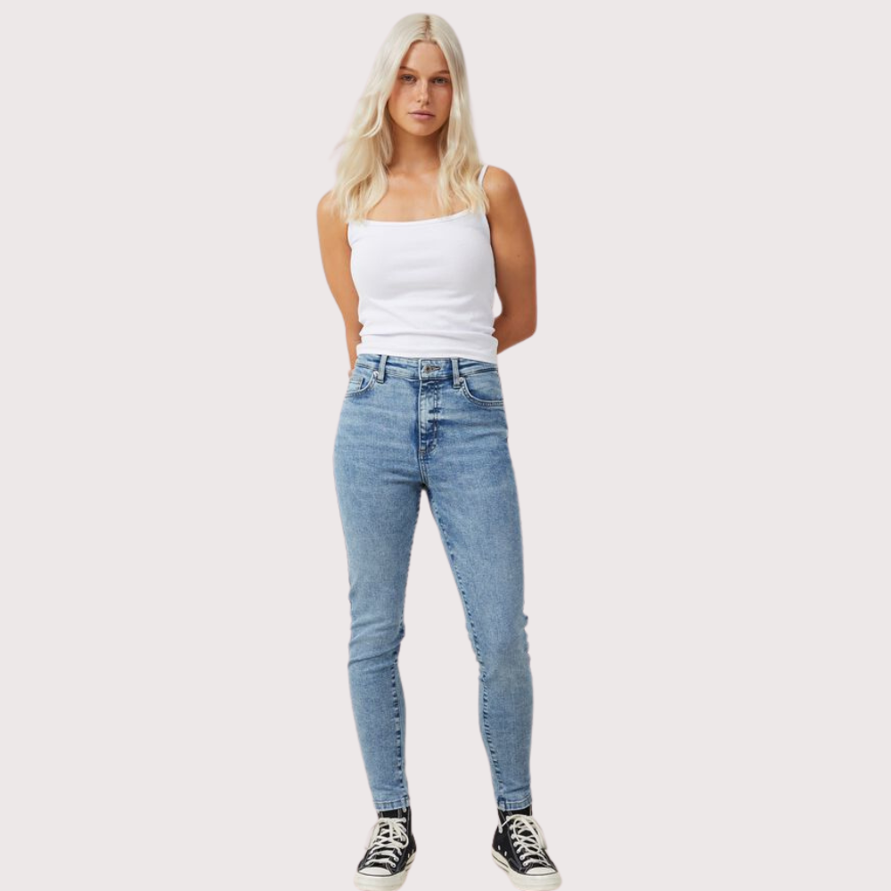 Perfect Curve High Rise Skinny Jean