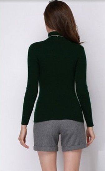Women’s Winter TurtleNecked Cashmere Dark Green Sweater