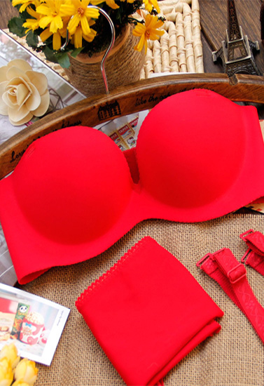 Seductive Red Convertible Bra Panty Set With Straps