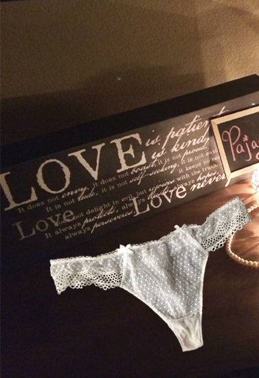 Ladies White Fishnet Lace Thong Panty(sold out)