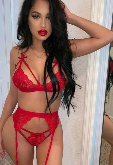 "French Daina" seductive strappy lingerie gift set