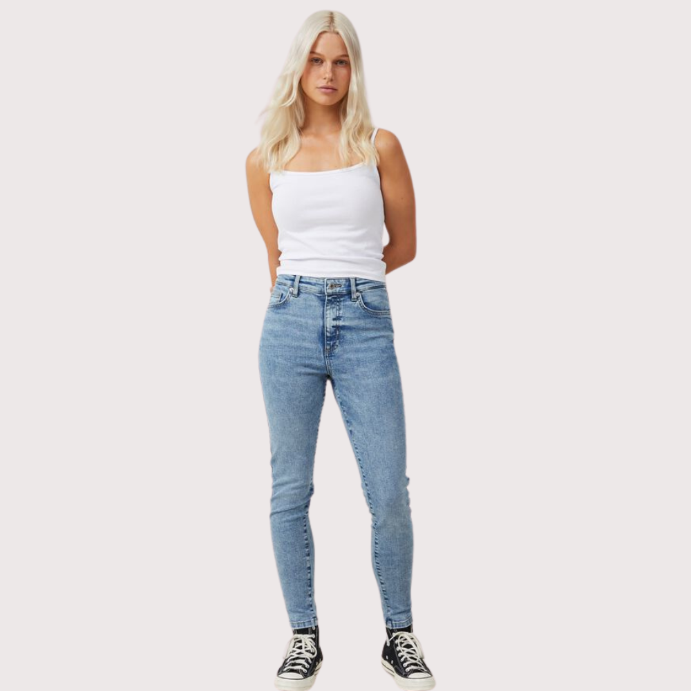 Perfect Curve High Rise Skinny Jean | Snazzyway