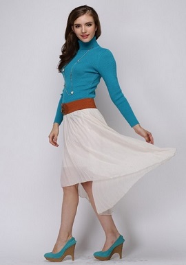 Women’s Winter Turquoise Blue TurtleNecked Cashmere Sweater